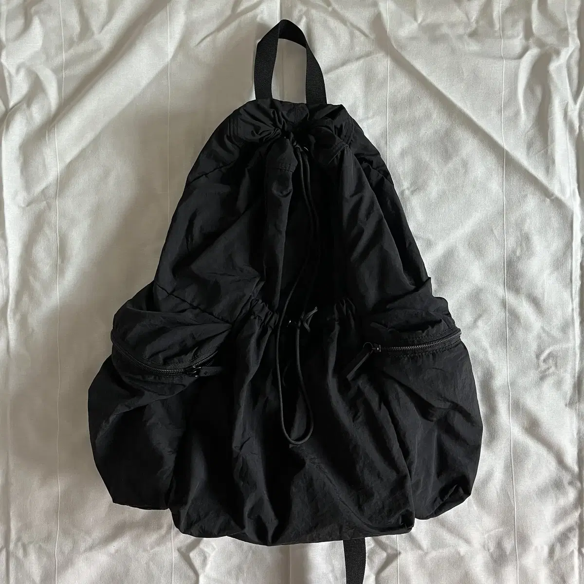 GU soft nylon Drawstring Backpack 미사용품